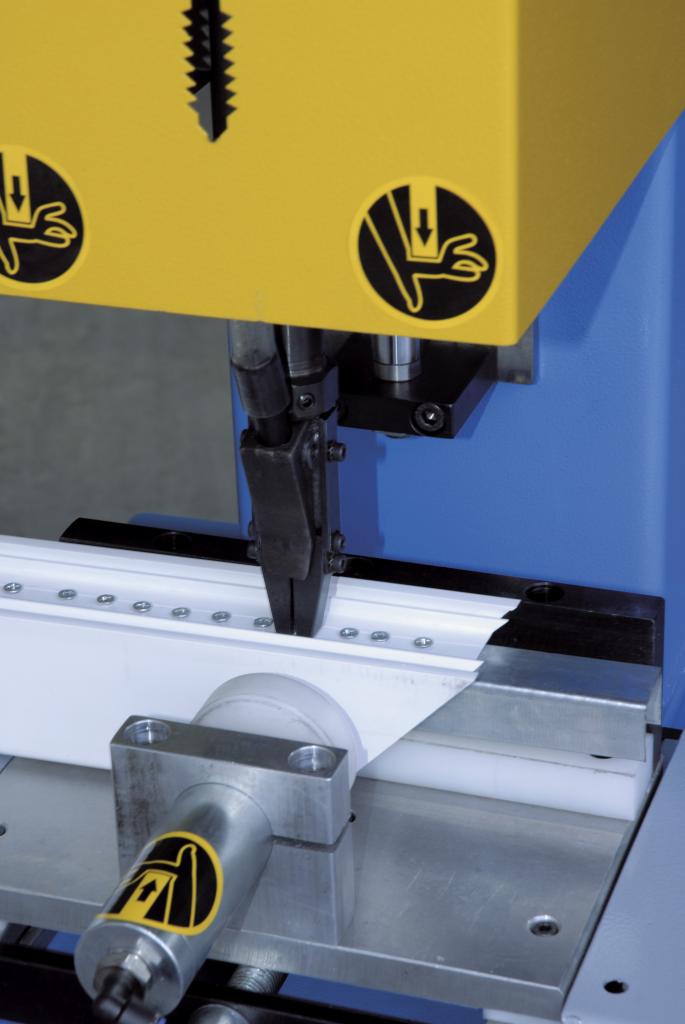 ATA 520: Atornilladora automática de refuerzos - Image 3