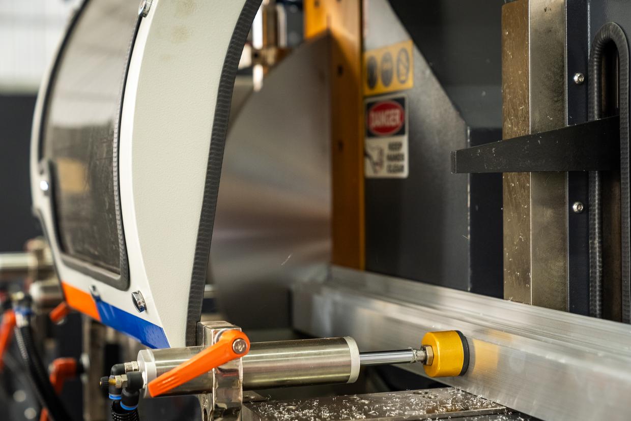 DC-550-CNC: Cortadora doble cabezal CNC - Image 7