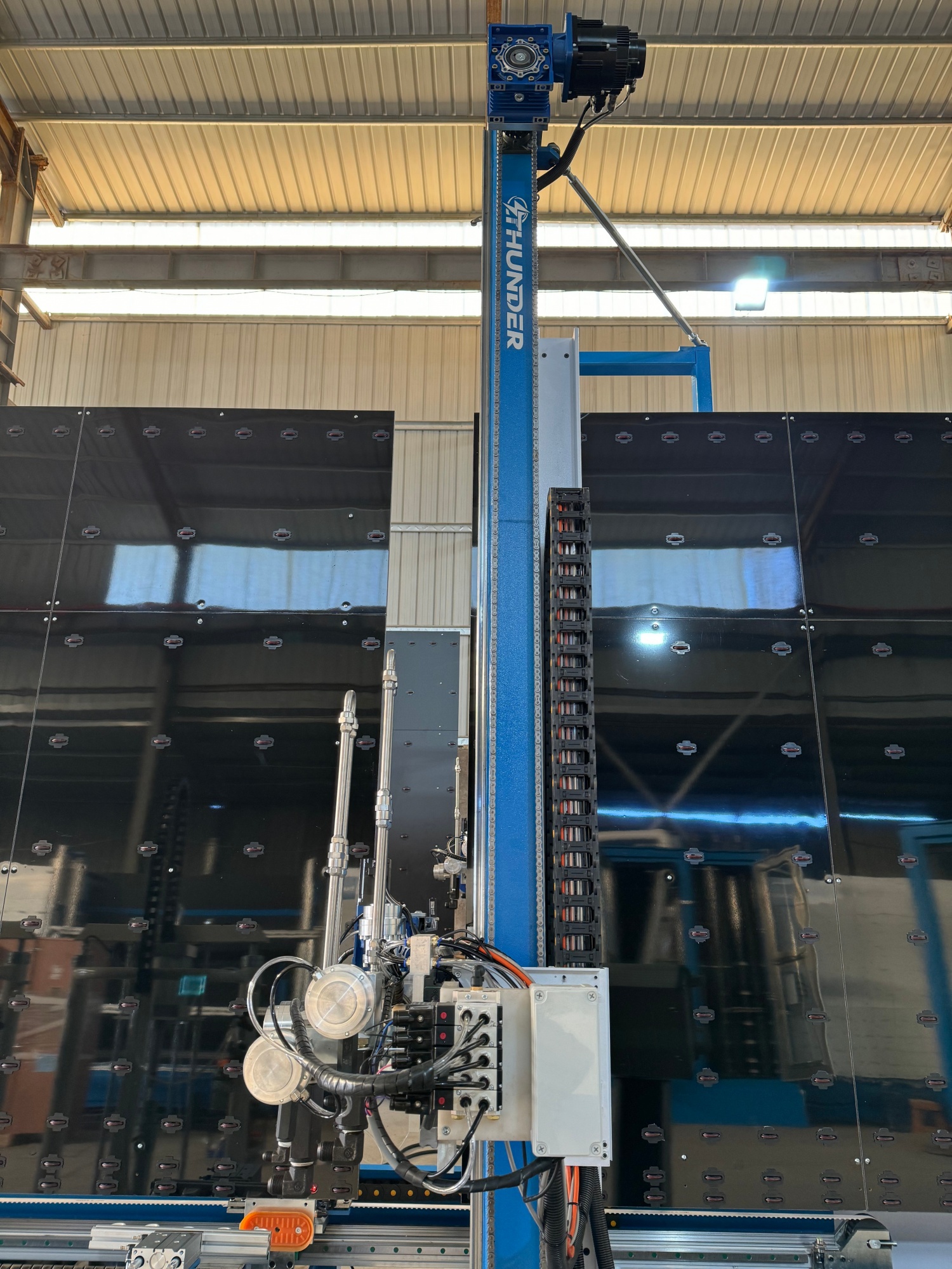 Robot Automático de Sellado para Vidrio Aislante (DVH) - Image 4