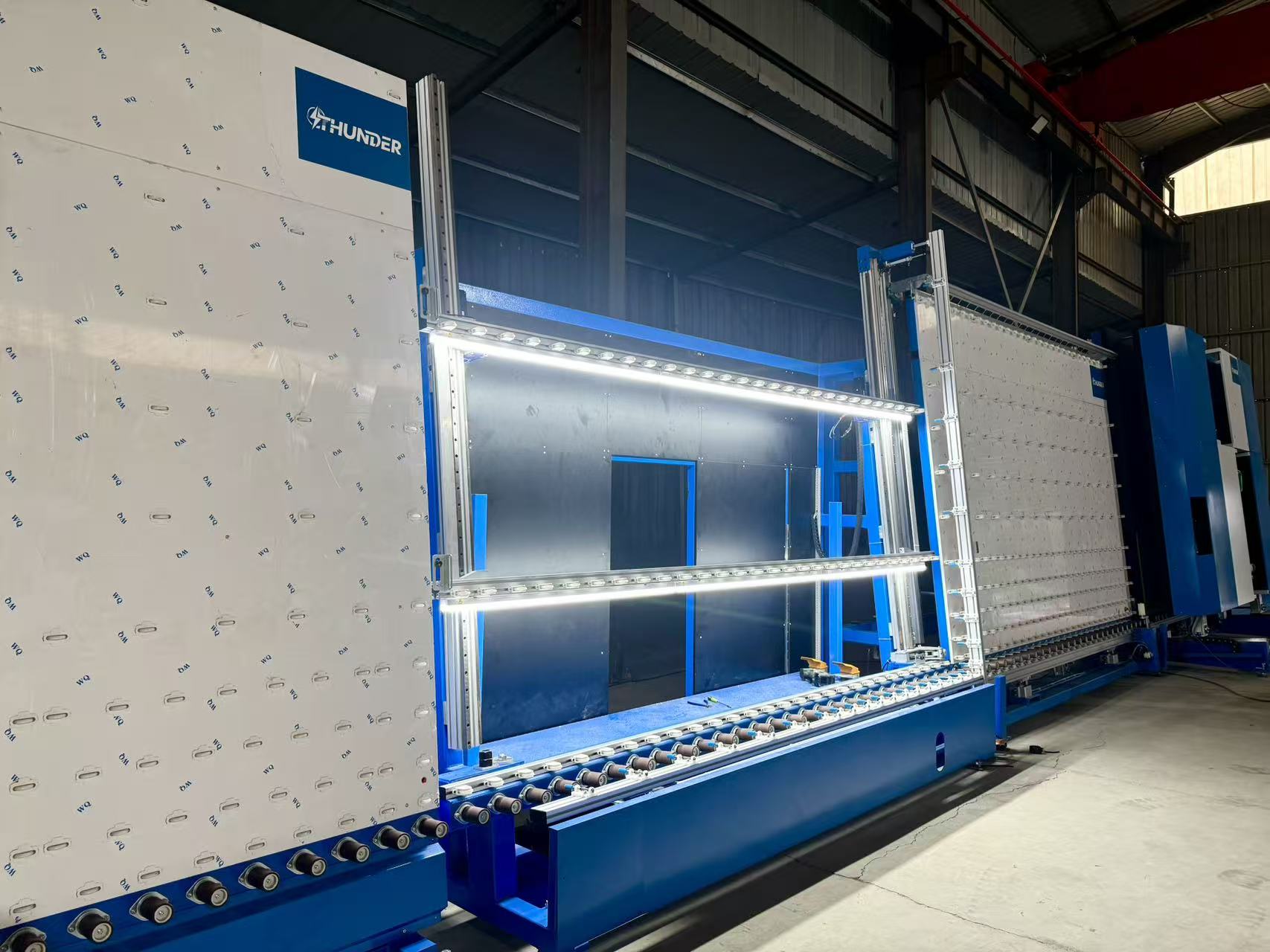 Línea de Producción Automática de Vidrio Aislante - Image 3